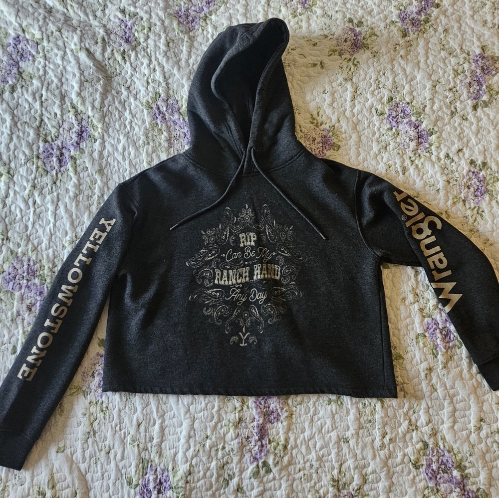 Wrangler Yellowstone Dark Gray Cropped Sweatshirt